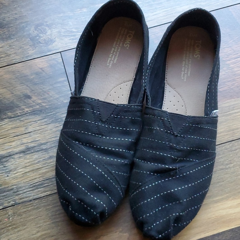 Toms